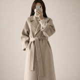 Emīlija Riga™ - Elegants vilnas mētelis ar jostu