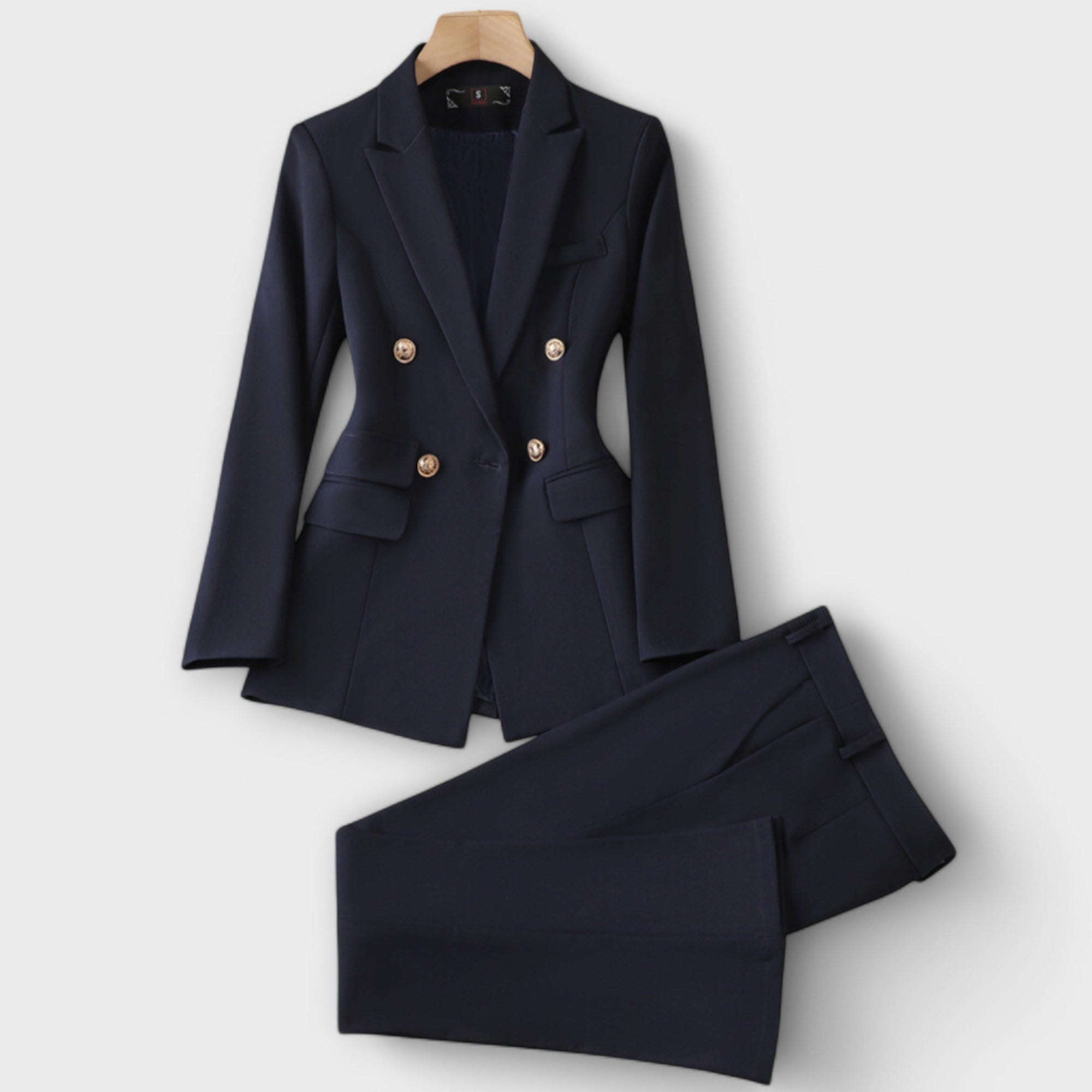 Ema - Žaketes un Bikses Komplekti